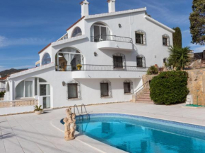 Apartment Tres Flores by Interhome
